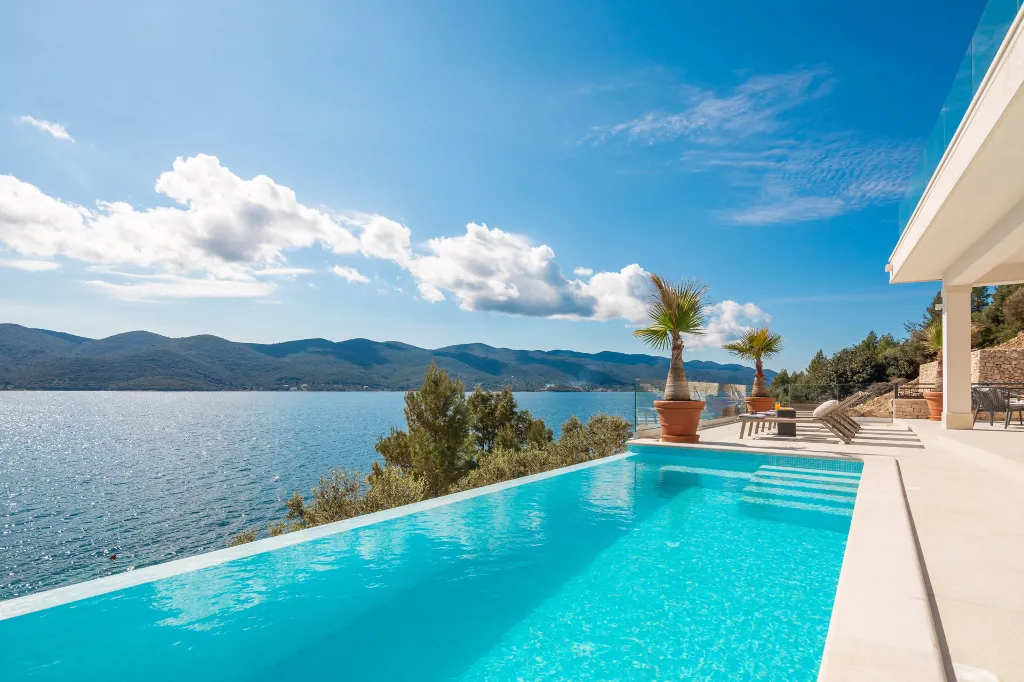 Seaside Retreat Villa with Pool, Orebić