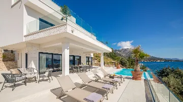 Seaside Retreat Villa with Pool, Orebić