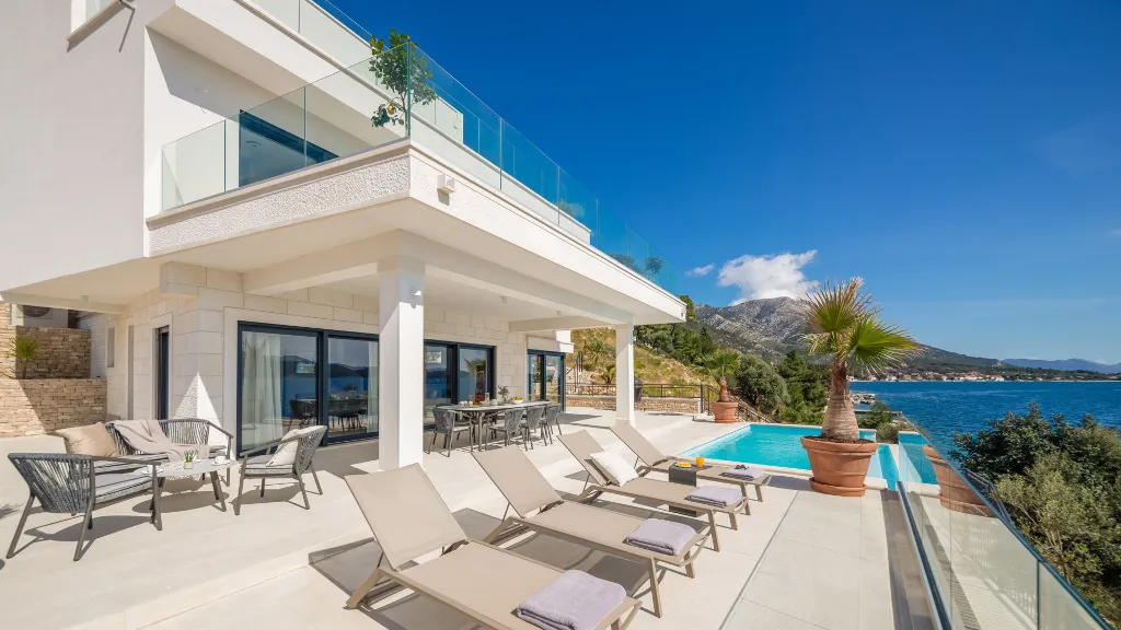 Seaside Retreat Villa with Pool, Orebić
