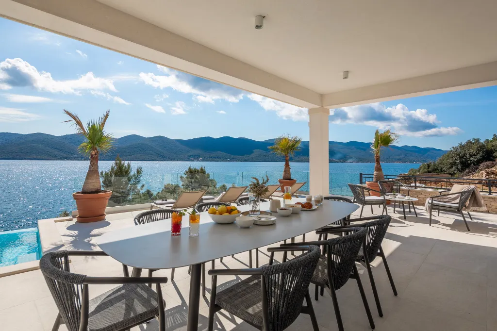 Seaside Retreat Villa with Pool, Orebić