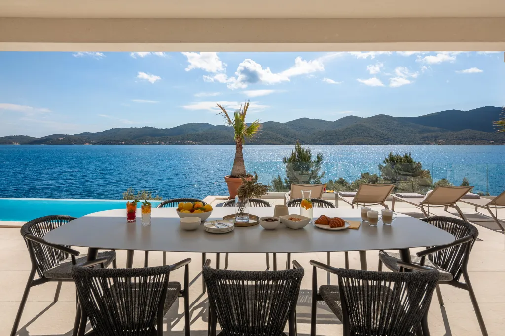 Seaside Retreat Villa with Pool, Orebić