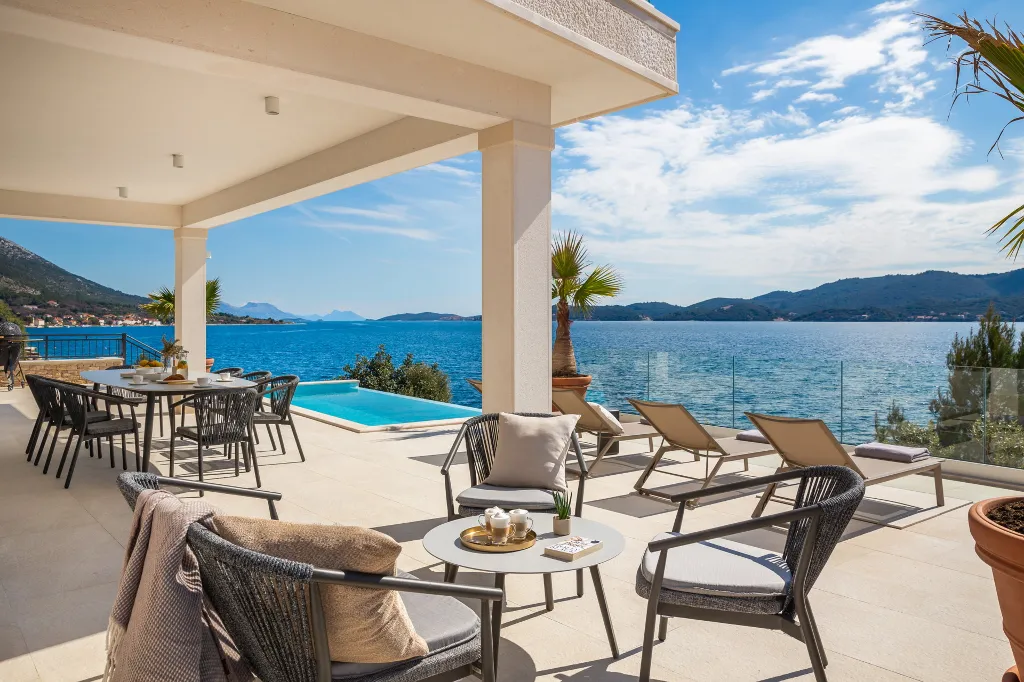 Seaside Retreat Villa with Pool, Orebić