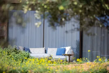 Spacious Seaside Villa with Pool, Dugi Otok