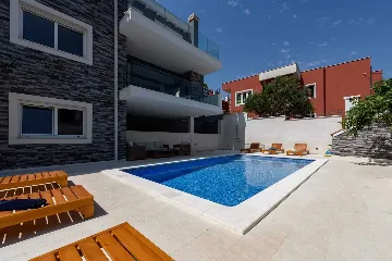 Modern Villa with Heated Pool in Arbanija