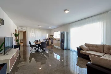 Modern Villa with Heated Pool in Arbanija