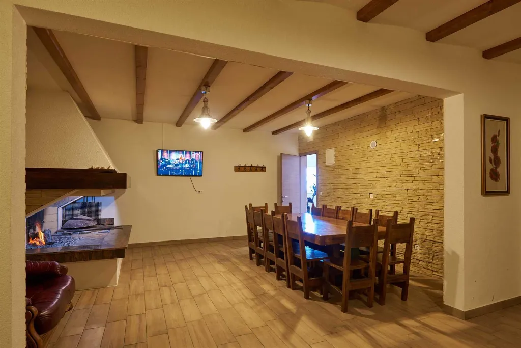 Modern Villa with Heated Pool in Arbanija