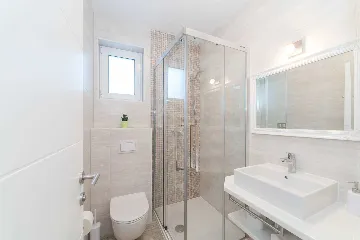 Seaside Family Villa with Heated Pool in Mandre