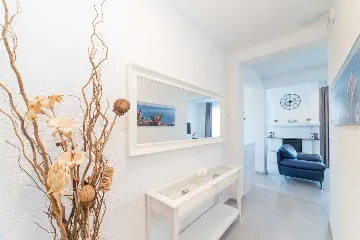 Seaside Family Villa with Heated Pool in Mandre