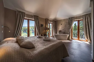 Modern Villa Retreat with Infinity Pool in Jelsa