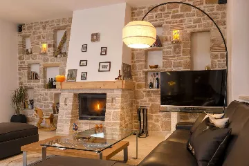 Modern Villa Retreat with Infinity Pool in Jelsa