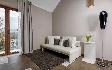 Modern Villa Retreat with Infinity Pool in Jelsa