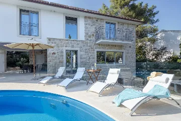 Modern Villa Retreat with Infinity Pool in Jelsa