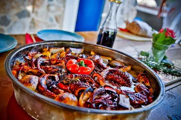 Spacious Private Villa with Pool in Vodice