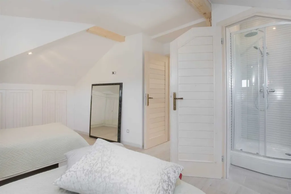 Spacious Private Villa with Pool in Vodice