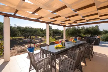 Spacious Private Villa with Pool in Vodice