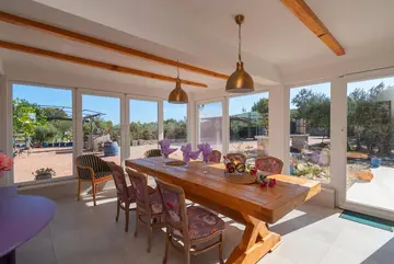 Spacious Private Villa with Pool in Vodice