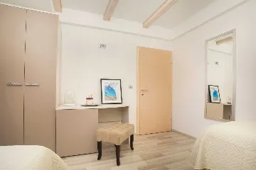 Spacious Private Villa with Pool in Vodice