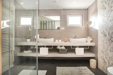 Spacious Private Villa with Pool in Vodice