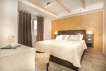 Spacious Private Villa with Pool in Vodice