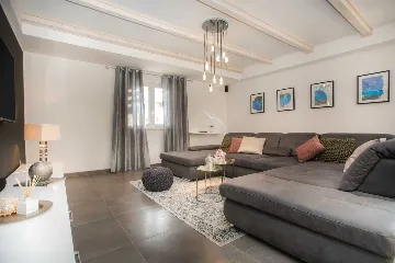 Spacious Private Villa with Pool in Vodice