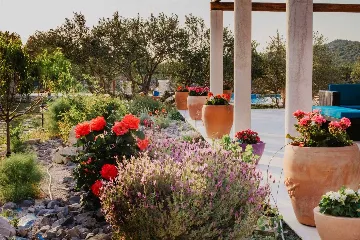 Spacious Private Villa with Pool in Vodice