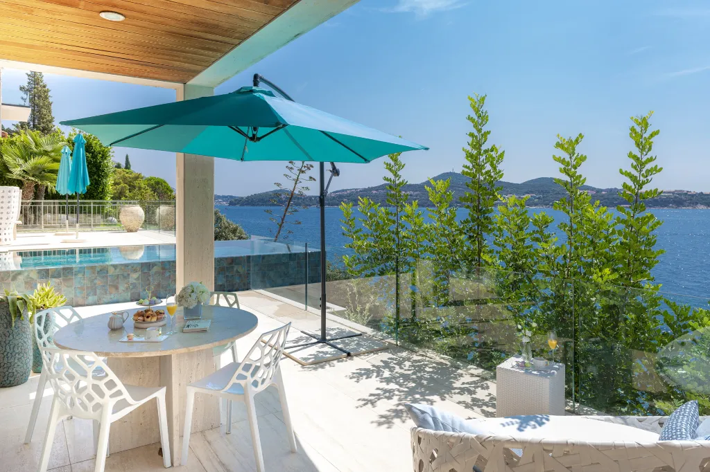 Contemporary Seaside Villa with Infinity Pool Lozica