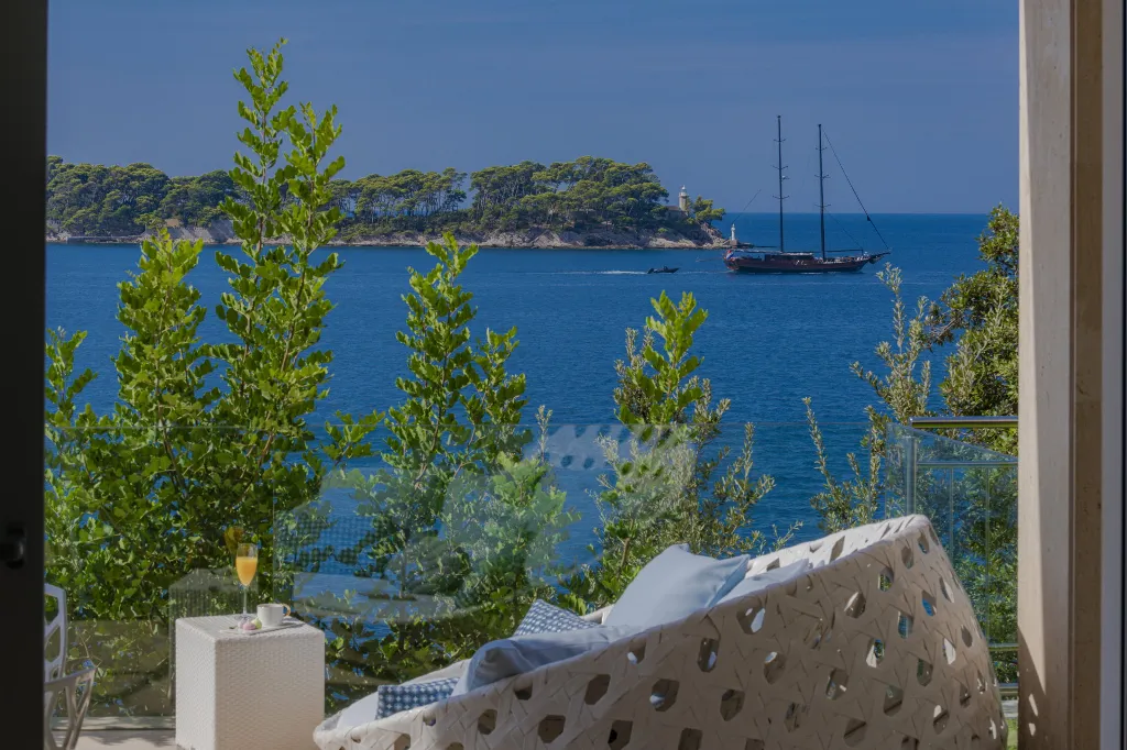 Contemporary Seaside Villa with Infinity Pool Lozica