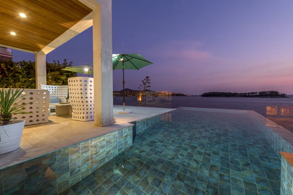 Contemporary Seaside Villa with Infinity Pool Lozica