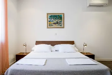 Beachfront Apartment with Pool in Trogir