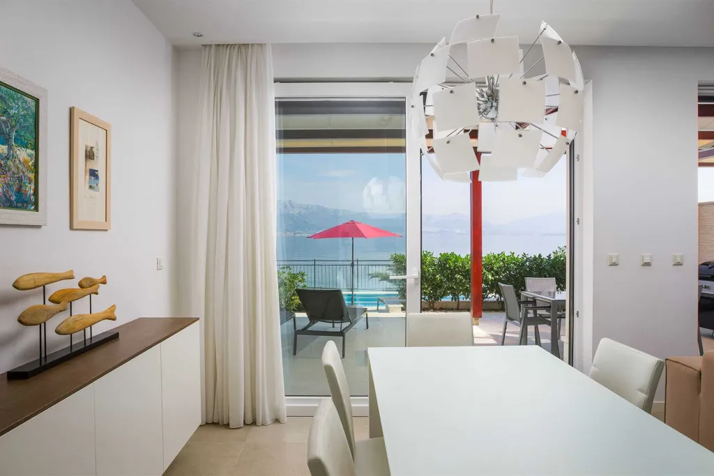 Beachfront Apartment with Pool in Trogir