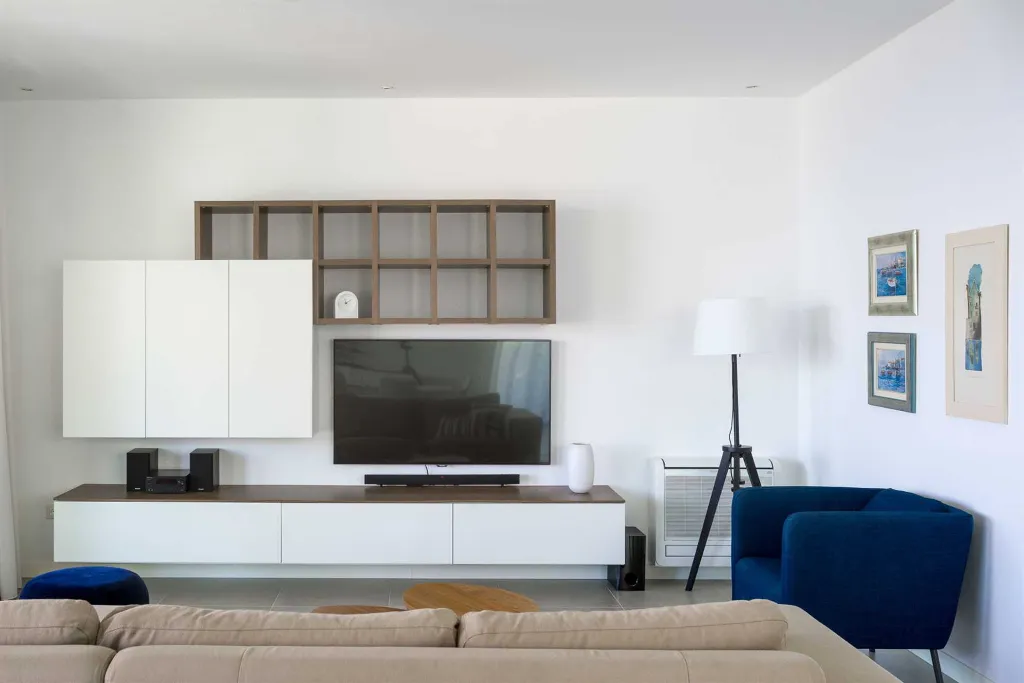 Beachfront Apartment with Pool in Trogir