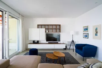 Beachfront Apartment with Pool in Trogir