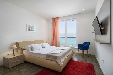 Beachfront Apartment with Pool in Trogir