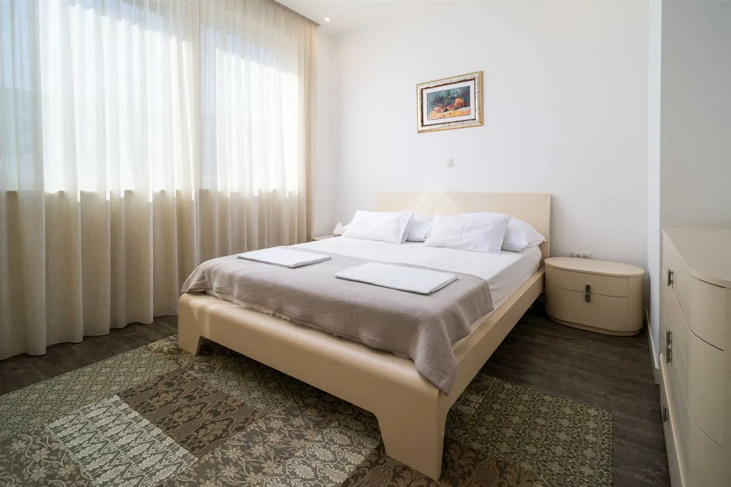Seaside Three-Bedroom Apartment in Trogir