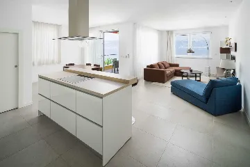 Seaside Three-Bedroom Apartment in Trogir