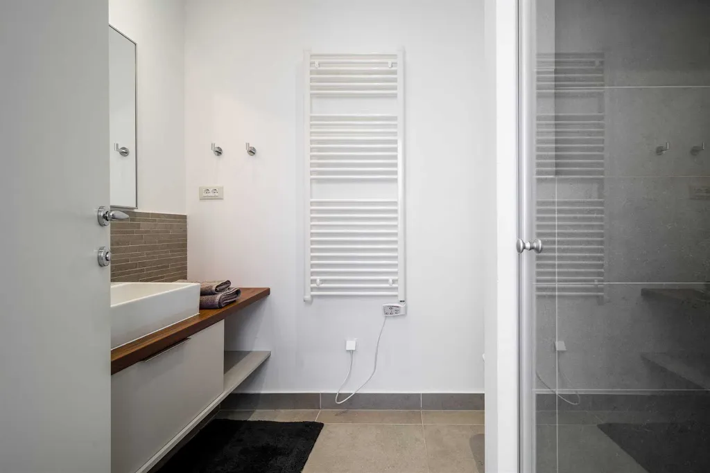 Seaside Three-Bedroom Apartment in Trogir