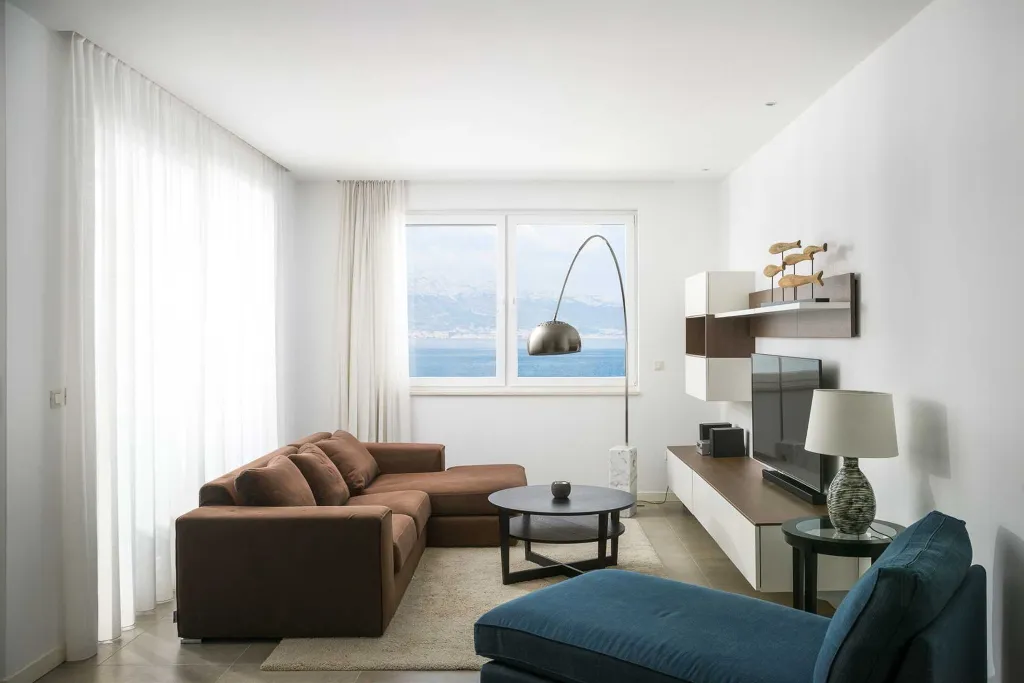 Seaside Three-Bedroom Apartment in Trogir
