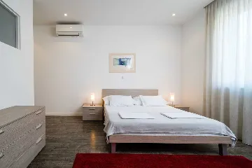 Spacious Beachfront Apartment with Pool in Trogir