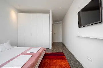 Spacious Beachfront Apartment with Pool in Trogir