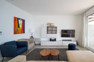 Spacious Beachfront Apartment with Pool in Trogir