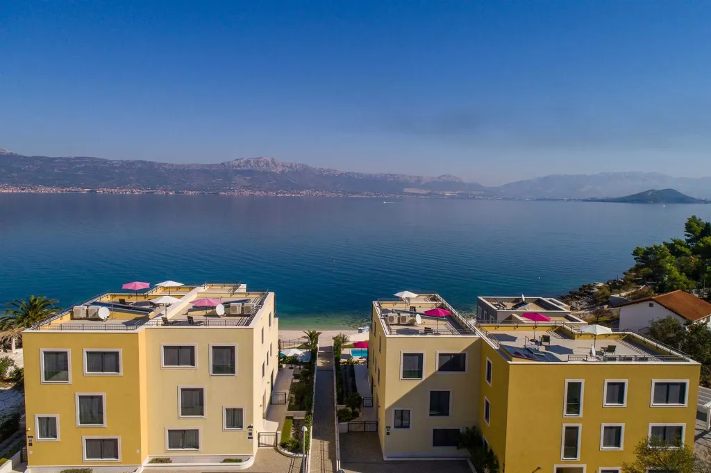 Spacious Beachfront Apartment with Pool in Trogir