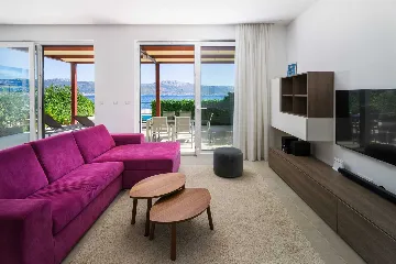 Modern Beachfront Apartment with Pool in Trogir