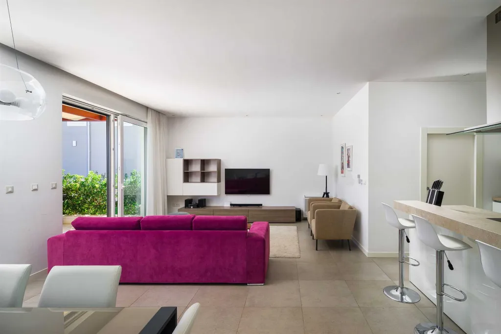 Modern Beachfront Apartment with Pool in Trogir
