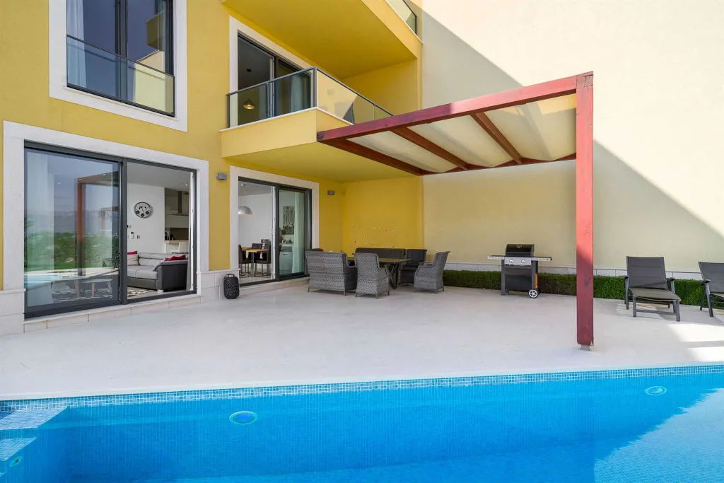 Modern Beachfront Apartment with Pool in Trogir
