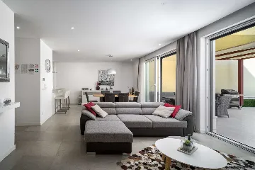 Modern Beachfront Apartment with Pool in Trogir