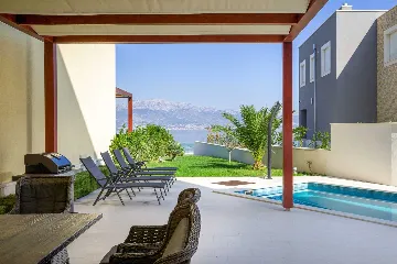 Modern Beachfront Apartment with Pool in Trogir