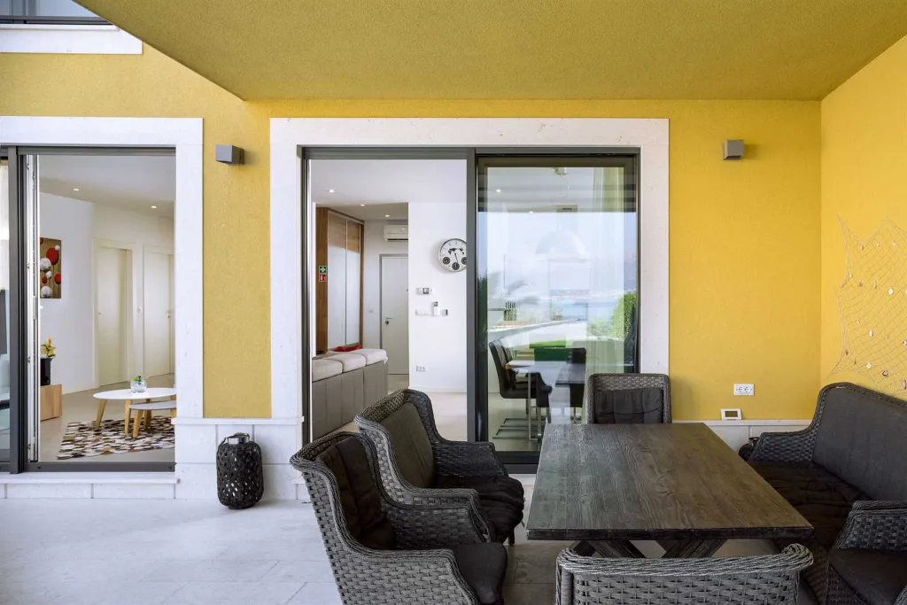 Modern Beachfront Apartment with Pool in Trogir