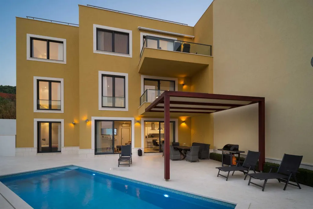 Modern Beachfront Apartment with Pool in Trogir