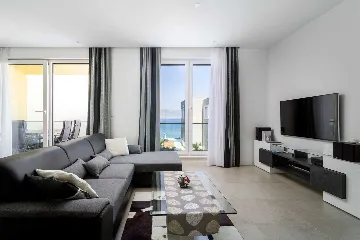 Modern Seaside Apartment in Trogir