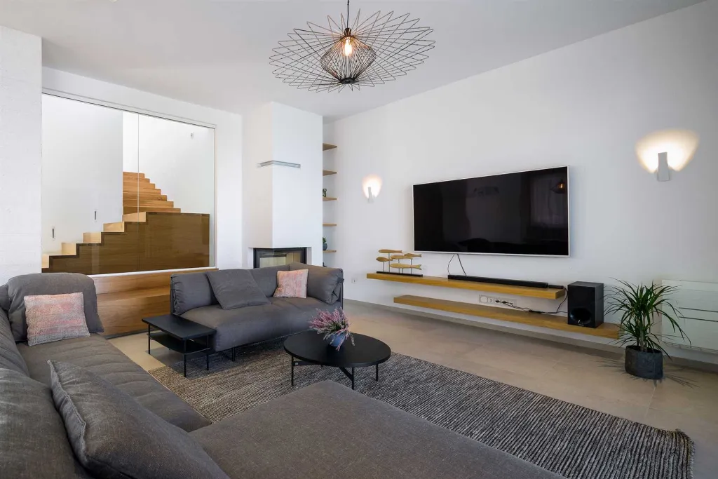 Seaside Escape Villa with Pool in Trogir
